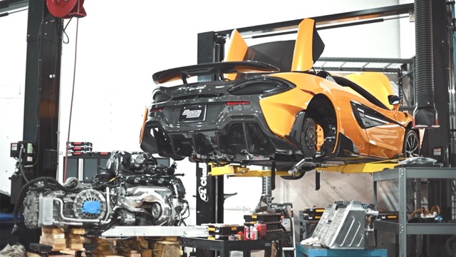 McLaren 600LT in for a CSO engine rebuild for it's M838T at Cannonball Garage 